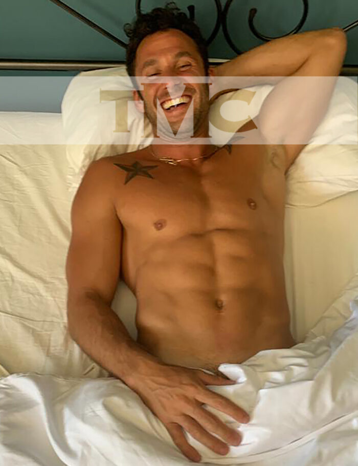 Italian straight male escort Nicolas london